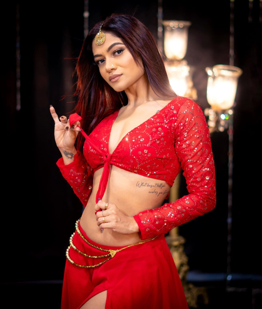 Sonali Bhadauria: From Software Engineer to Dance Sensation 2 image 9